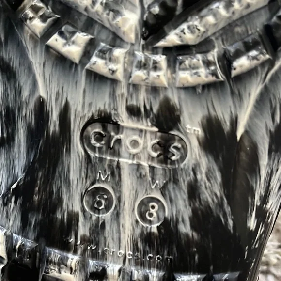 Marble Pattern Slides in Black and White - Picture 8 of 8